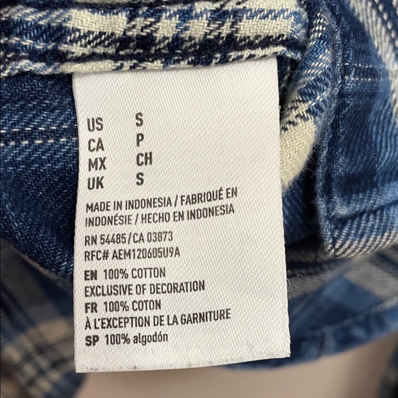 American Eagle  Navy Plaid Shirt Pearlized Snap buttons Coastal Cowgirl - Picture 7 of 8